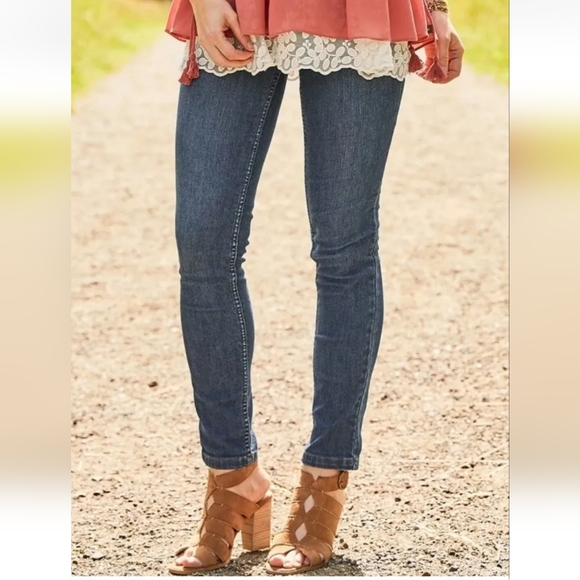 MATILDA JANE WOMEN'S JEANS Size 16 Mid Rise Skinny Leg Stretch Denim Blue - Picture 1 of 7